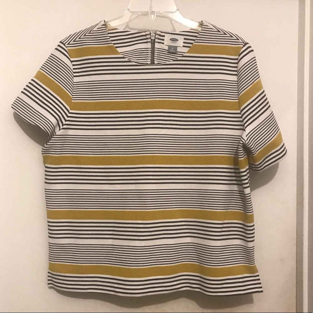 Flash sale 🔥Old navy squared top